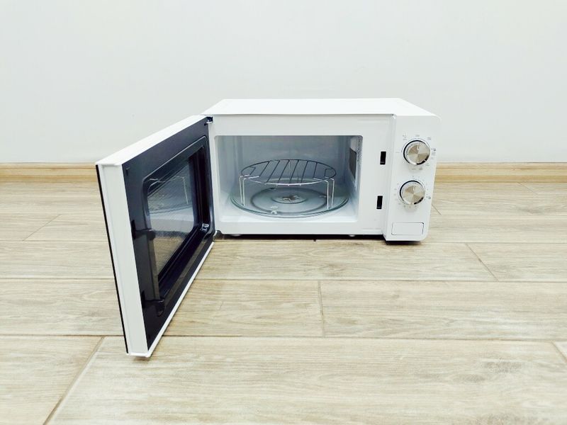 Мікрохвильова піч Gorenje MO20E2W 1280w гриль 1000w sn 03630829 000036516 фото