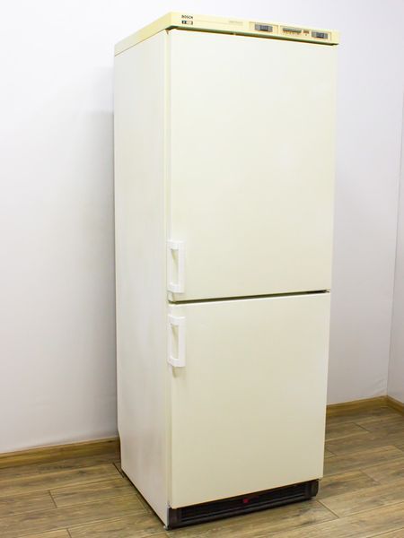Холодильник двокамерний Bosch KGE3112 02 300+97 л 140w sn FD7206 000024036 фото