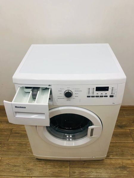 Стиральная машина Blomberg WNF 6321 000043696 фото