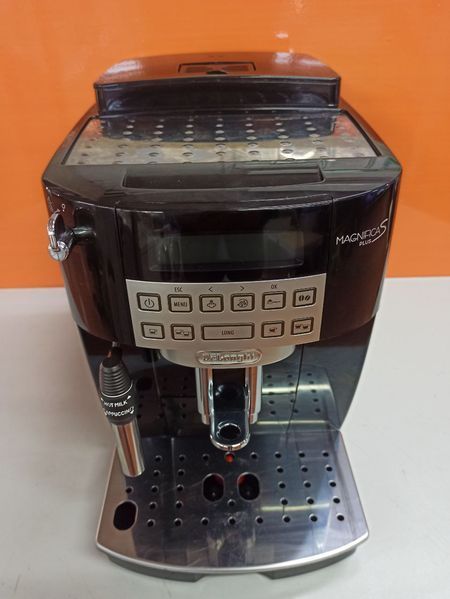 Кавомашина DeLonghi Magnifica S Plus ECAM22 320 B 1450w LPNHE599632125 324е 000032475 фото