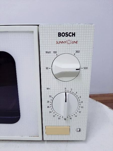 Микроволновая печь Bosch HMT502B 01 000034531 фото