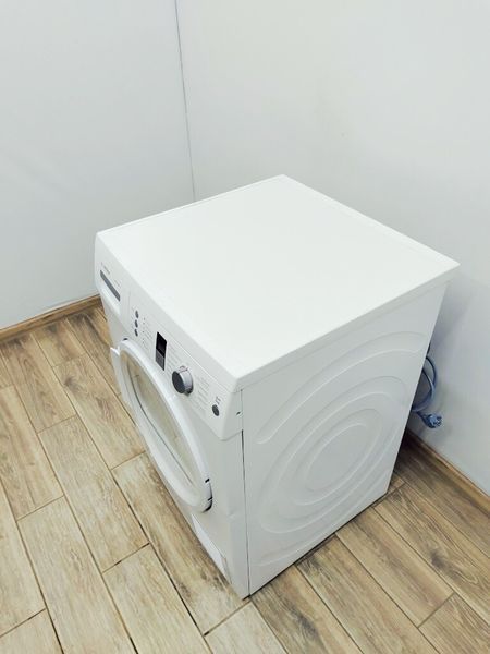 Сушильная машина Bosch Avantixx8 WTE863XL 33 000036400 фото