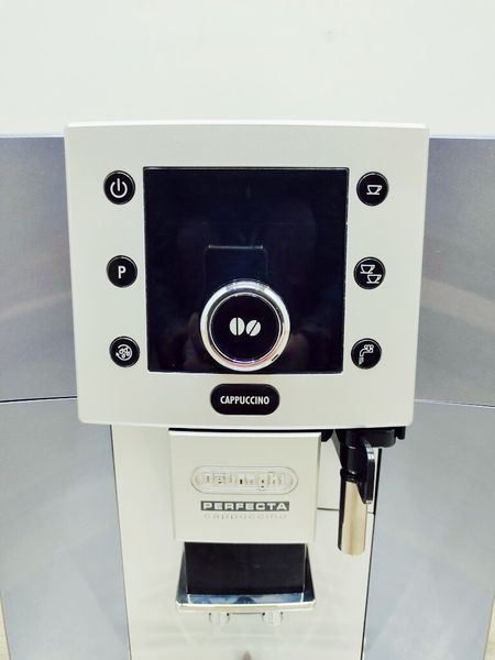Кавомашина DeLonghi Perfecta ESAM5500 M 1350w sn 94917 000038488 фото