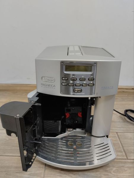 Кавомашина DeLonghi Treviso ESAM3600 sn 50723 000046577 фото