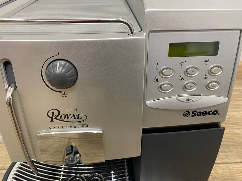 Кофемашина Saeco Royal SUP016R 2300W sn 9007ROY0638158 000047551 фото