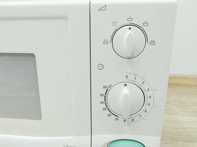 Микроволновая печь GoldStar MS 1715 000043493 фото