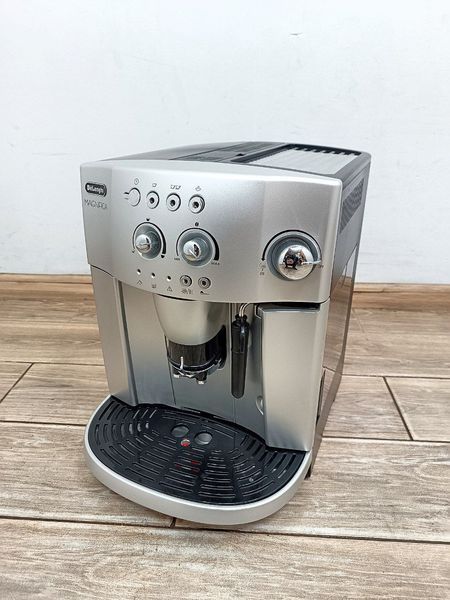 Кофемашина Delonghi Magnifica ESAM4200 1350w sn 91217 000046190 фото