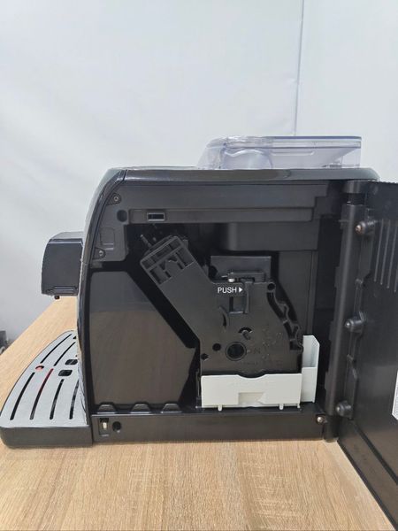 Кавомашина Saeco Intelia 1850W sn TW901237381828 000049685 фото