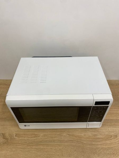 Микроволновая печь LG MG3847G 1200W sn 903TAGH00167 000048723 фото
