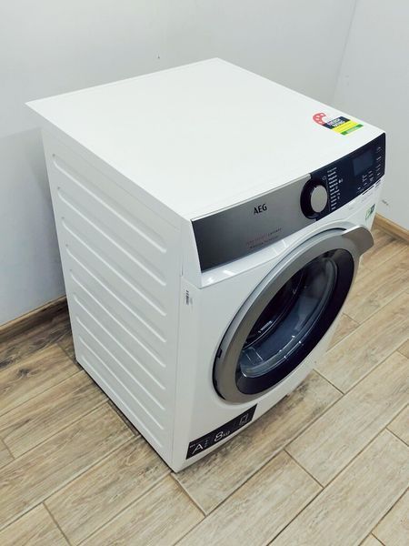 Стиральная машина AEG 7000 Series L8FE74488 000042357 фото