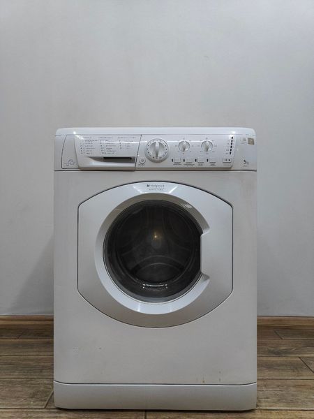 Пральна машина Ariston ARSL85 1850W 5кг sn 2008 000052578 фото