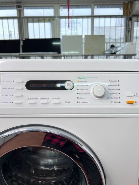 Стиральная машина Miele W3845 000038123 фото
