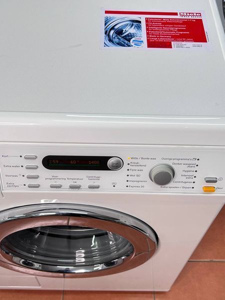 Стиральная машина Miele W 5844 000038213 фото