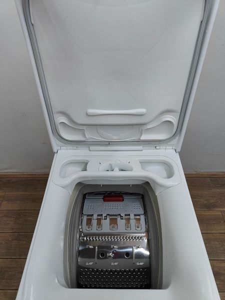 Стиральная машина вертикальная AEG 6000Series Lavamat L6TB40460 2200W 6кг sn 00600476 000053655 фото