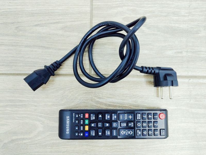Телевизор монитор 2в1 17 Samsung 730MP LCD Full HD 000041883 фото