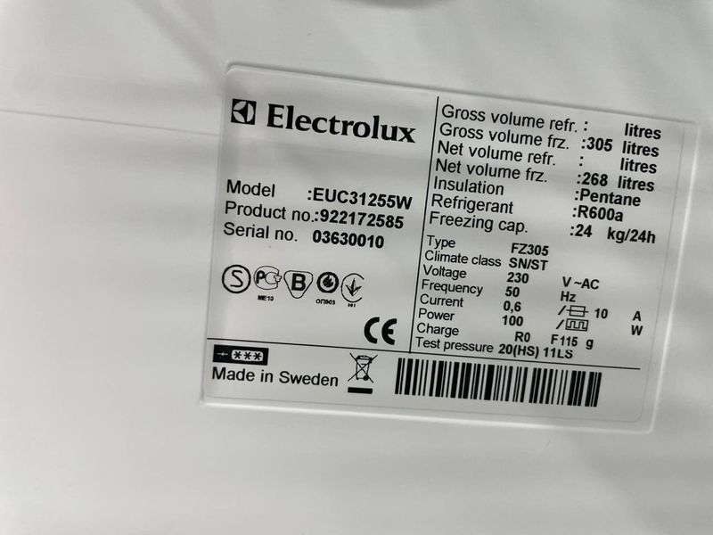 Морозильная камера Electrolux EUC31255W 000045734 фото