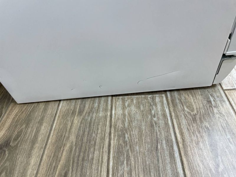 Морозильная камера Electrolux EUC31255W 000045734 фото