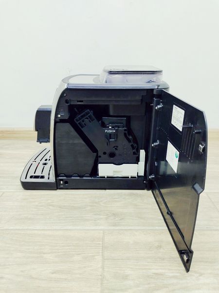 Кофемашина Saeco Intelia HD8752 000029039 фото