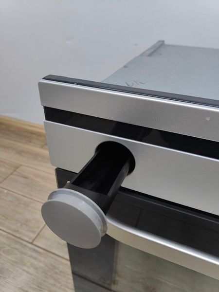 Духова шафа Electrolux B9820 3000W sn 62720269 n504 000050585 фото
