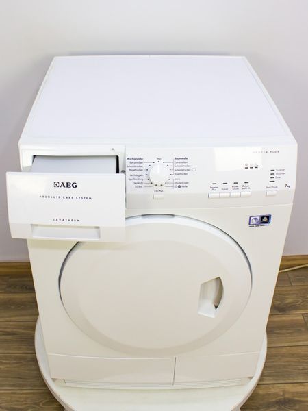 Сушильная машина AEG T55770IH4 000018932 фото