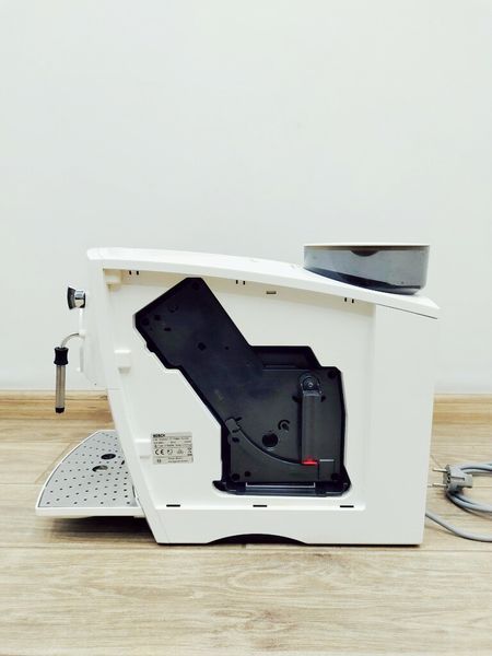 Кавомашина Bosch Benvenuto Classic Piano TCA5202 01 1400w sn 8807 180506 000040478 фото
