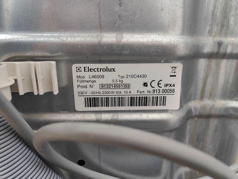 Пральна машина вертикальна AEG Lavamat L46009 2300W 5.5кг sn 91300056 000051678 фото