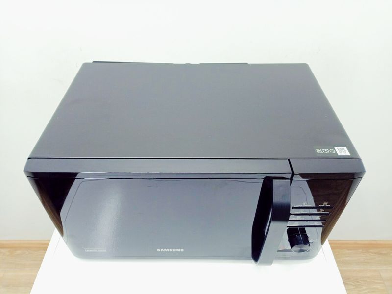Микроволновая печь Samsung MS23K3515AK 23л 000043080 фото