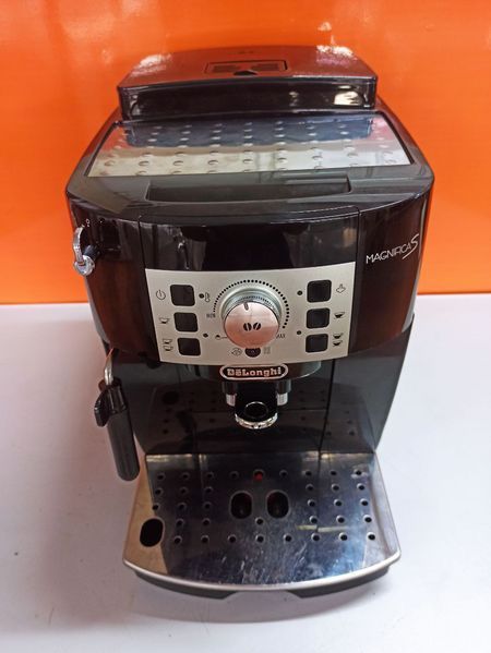 Кофемашина DeLonghi ECAM 22 110 B 000036041 фото
