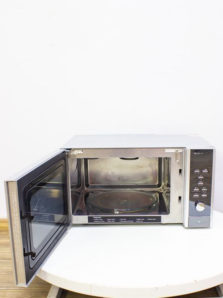 Мікрохвильова піч Caso MCG30 D90N30ESPRIII H3 1400w гриль 1250w sn 501560337000359 000023984 фото