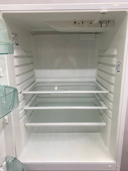 Холодильник двокамерний Electrolux ER8312B 160W 176+124л sn 43705817 n 416 000048801 фото