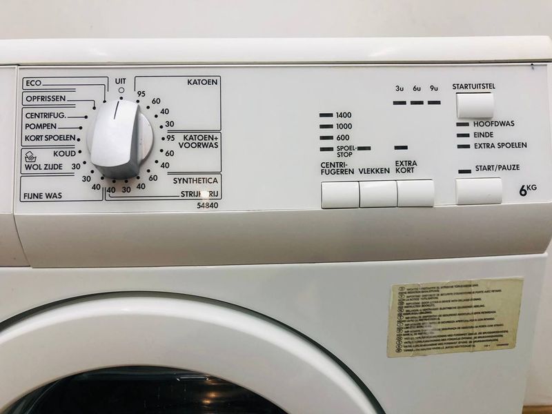 Стиральная машина AEG L54840 000041780 фото
