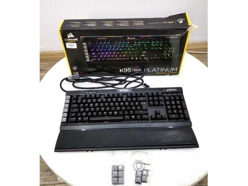 Клавиатура игровая механическая Corsair K95 RGB Platinum 000023316 фото