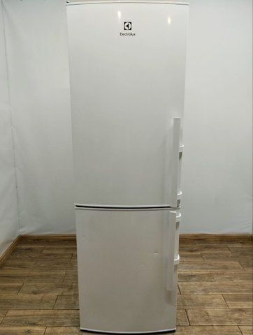 Холодильник двухкамерный Electrolux EN3453MOW 117W 220+91л sn 91520007 n378 000048019 фото