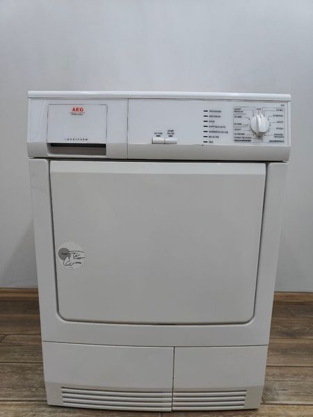 Сушильна машина AEG Lavatherm T520 2400W 6кг sn 91609379002 000051748 фото