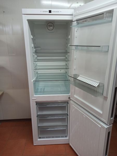 Холодильник двокамерний Miele KFN 28132 D WS 209+95л 163w sn 13720267988 370е 000035057 фото