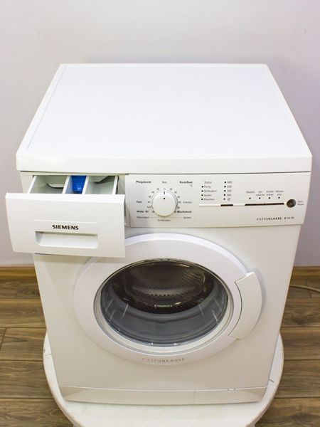 Стиральная машина Siemens WM14E190 11 000024472 фото