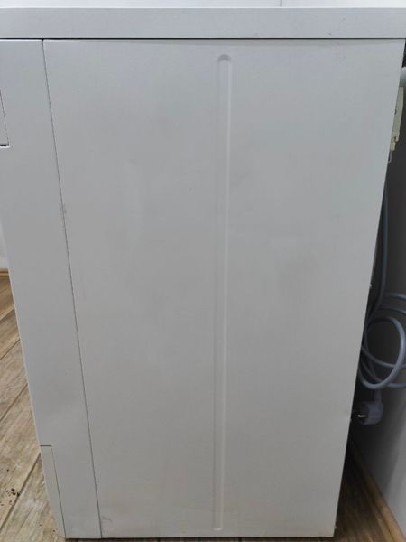 Сушильна машина AEG Lavatherm T520 2400W 6кг sn 91609379002 000051748 фото