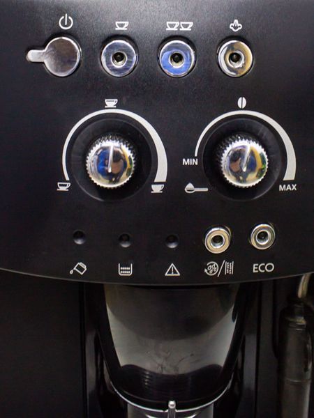 Кофемашина Delonghi ESAM4000 B 000031489 фото
