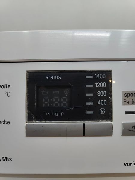 Пральна машина Siemens WM14Q3ED 2400W 7кг sn 940801042 000050434 фото Пральна машина Siemens WM14Q3ED 2400W 7кг sn 940801042 000050434 фото