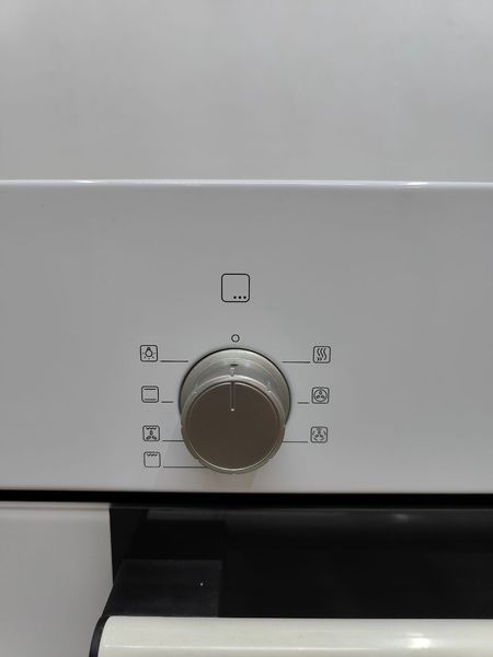 Духовой шкаф Siemens HBF010BV1S 3400W sn 27062612 n506 000050573 фото