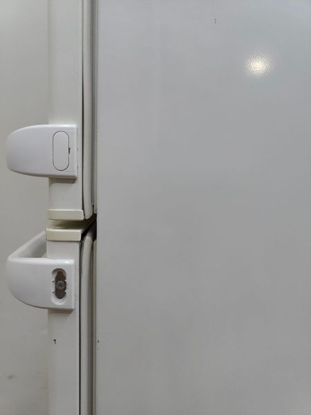 Холодильник Bosch KGE3200SD 53 120W 220+87л sn 8008000044 n632 000052993 фото