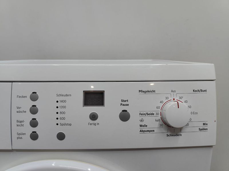 Стиральная машина Bosch Maxx6 WAE28320 2300W 6кг sn 8902600972 000051681 фото
