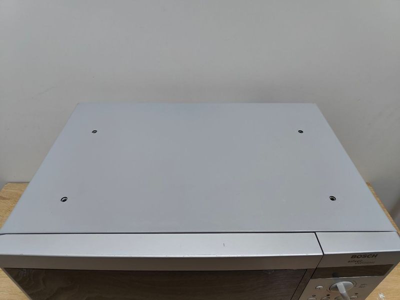 Мікрохвильова піч Bosch HMT743C 1200W sn 4140W3A368M 000052914 фото