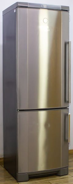 Холодильник двокамерний Electrolux ERB 3023X sn 60800174 000004026 фото