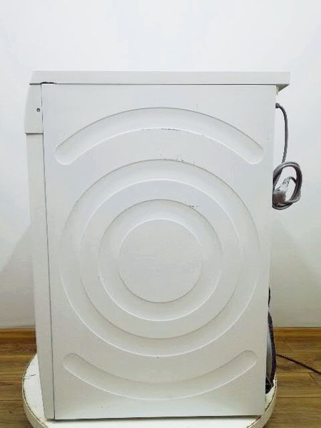 Сушильная машина Siemens IQ700 WT46W562 17 000034623 фото