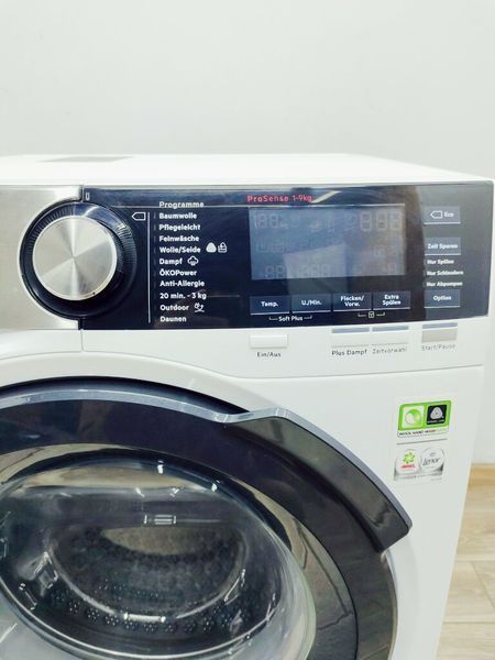 Стиральная машина AEG 8000 Series L8FS86499 000041975 фото