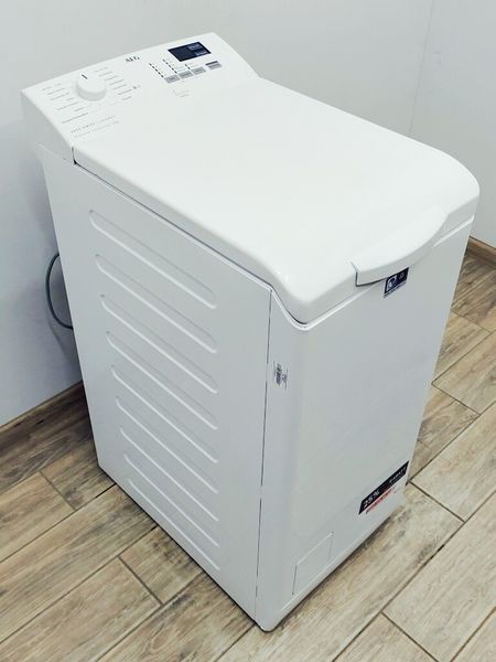 Стиральная машина вертикальная AEG 6000 Series L6TB40460 000041799 фото
