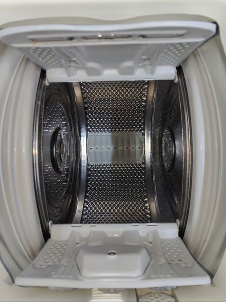 Стиральная вертикальная машина AEG Protex L71260TL 2200W 6кг sn 342 00189 000049826 фото