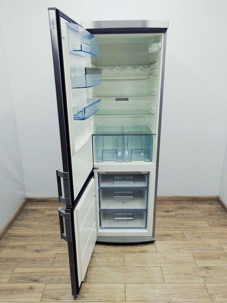 Холодильник двокамерний AEG S73400CNS0 245+76л 215w sn 13910041 000040333 фото