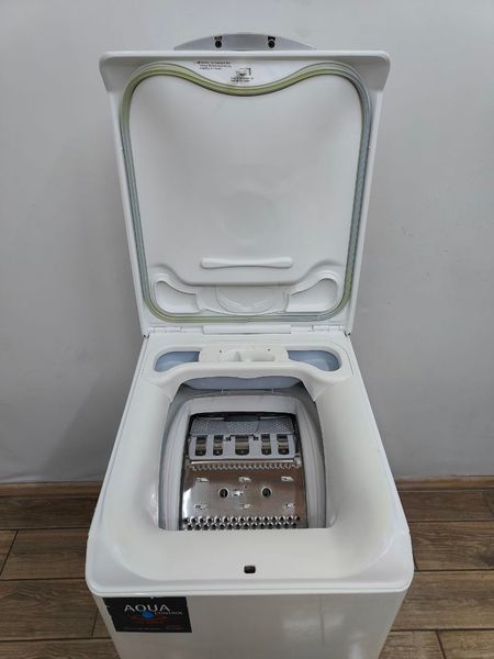Стиральная машина вертикальная Electrolux L47239 2300W 6кг sn 91700096 000052685 фото